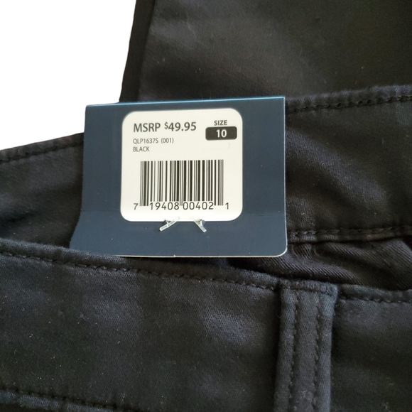 NWT Gap Stretch Skinny Jeans Size 10 black , button / zip close , pockets - Picture 5 of 5